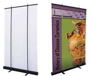 Retractor Lite 47, assembled with museum exhibit being advertised on it